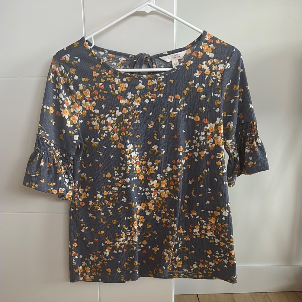 Floral Gray Top